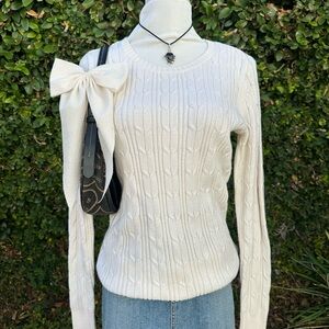 ✨St. John's Bay Cream Cable Knit Sweater